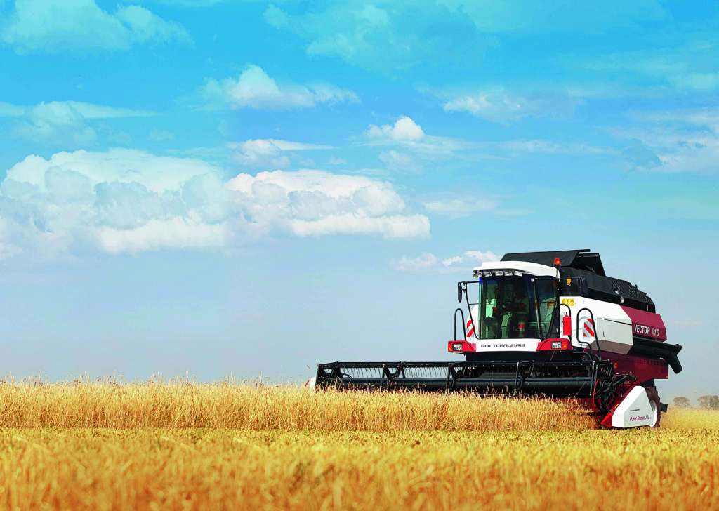Преференции производителя аграриям при покупке комбайнов и тракторов по программе «За урожай»